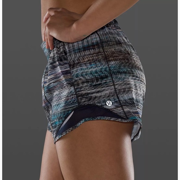 Lululemon Hotty Hot Short 4” * Digital Oasis - Picture 6 of 7